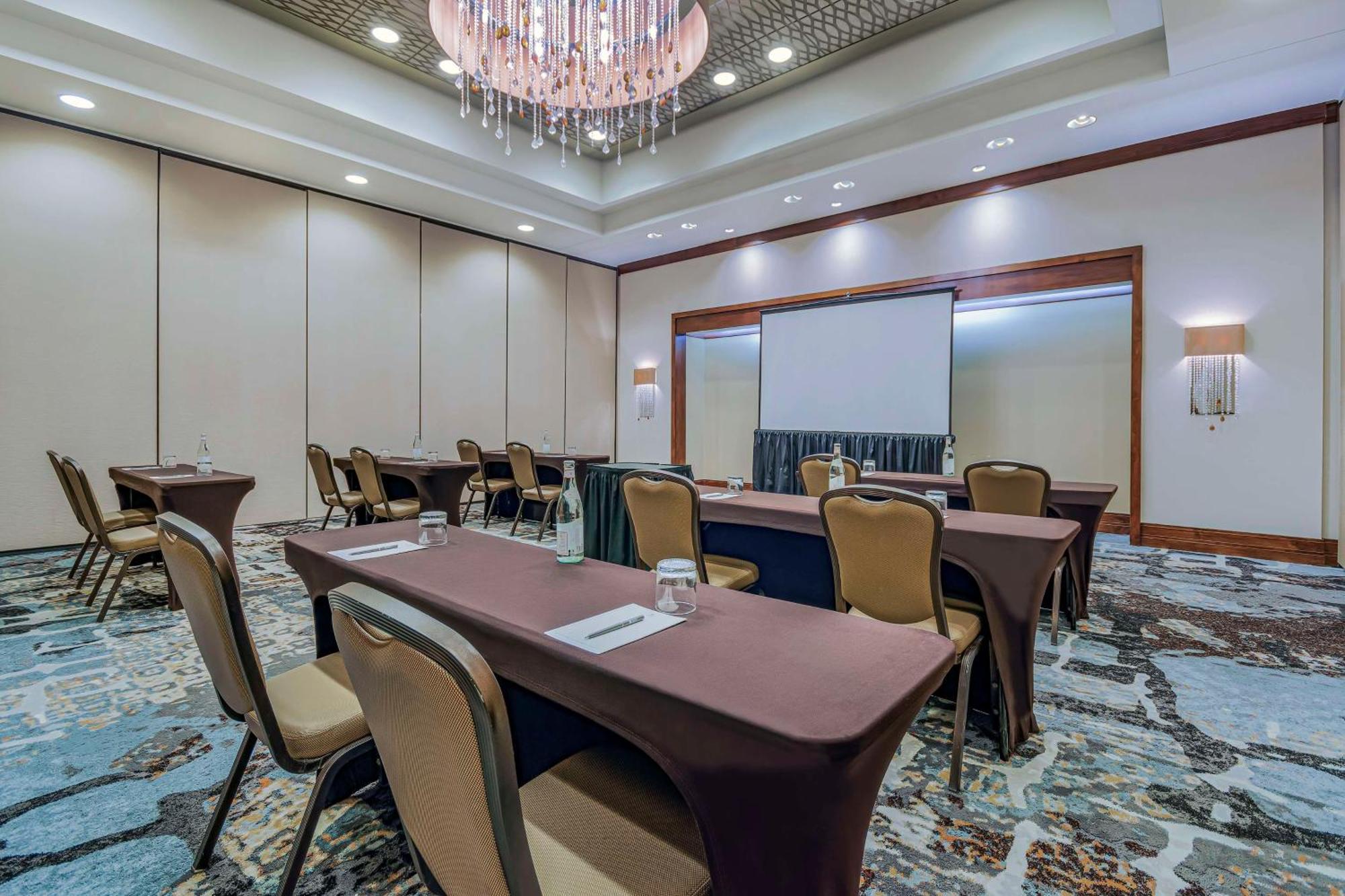 Embassy Suites Houston - Downtown מראה חיצוני תמונה