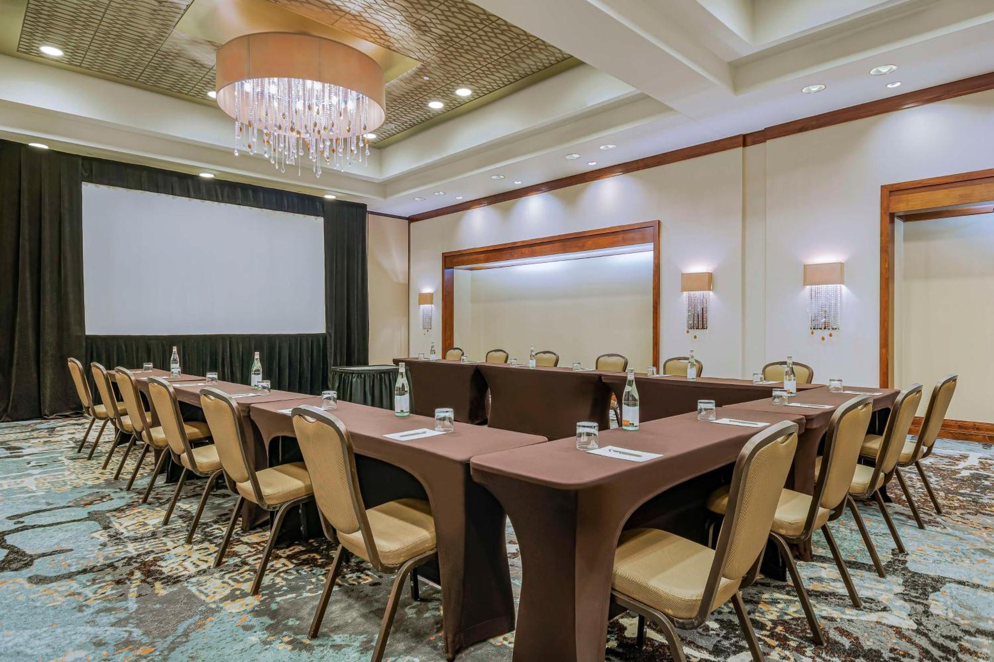 Embassy Suites Houston - Downtown מראה חיצוני תמונה