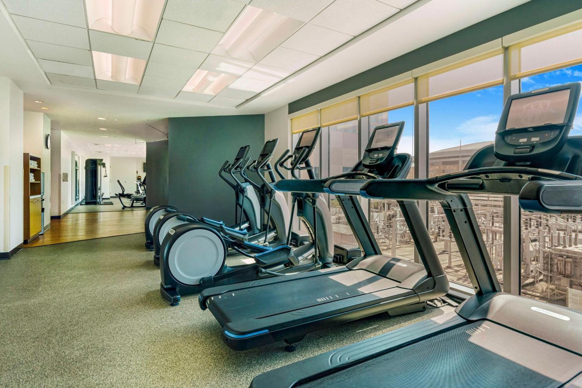 Embassy Suites Houston - Downtown מראה חיצוני תמונה